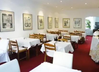 Carlton Astoria - 10