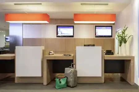 ibis Düsseldorf Hauptbahnhof - 4