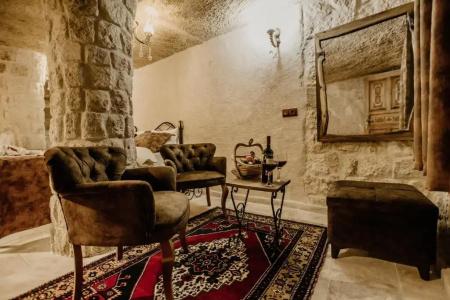 Romantic Cave - 73