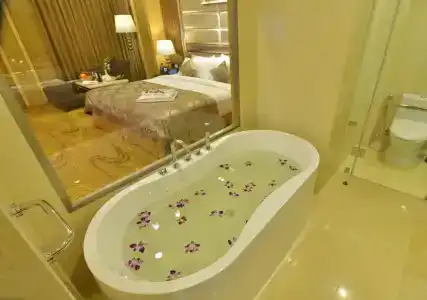 Best Western Chinatown - 7