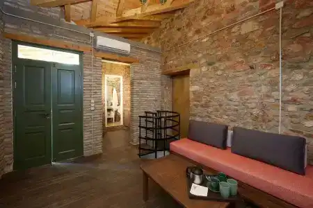Athenian Residences - 89