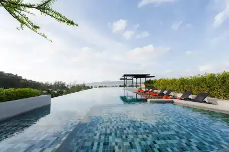 6th Avenue Surin Beach - 32