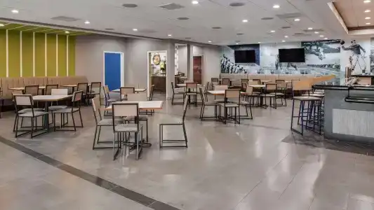 Best Western Premier City Gateway - 34