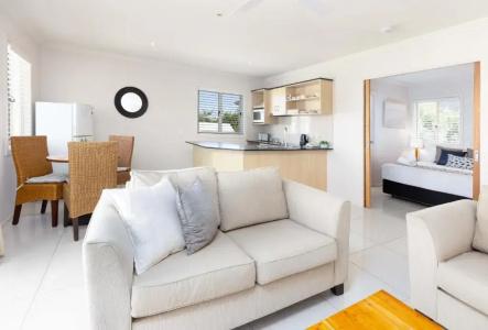 Noosa River Palms - 39