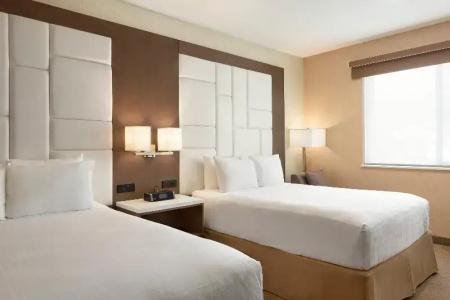 Wyndham Anaheim - 48