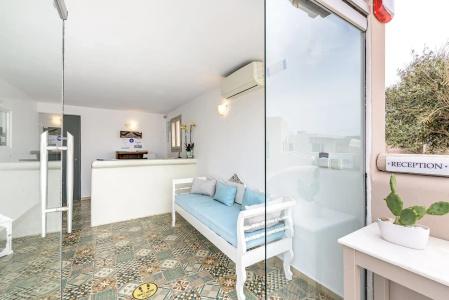 En Plo Boutique Suites Oia Santorini - 5