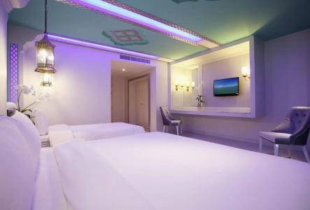 The Verandah - Sha Extra Plus - 36