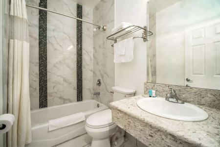 Rodeway Inn & Suites - - 21