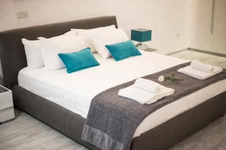 Corina Suites & - 4