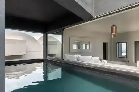 West East Suites - 38
