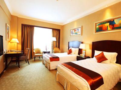 Grand International - 2