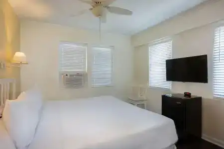 Southernmost Inn Adult Exclusive - 2