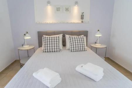 Cyclades Studios - 126