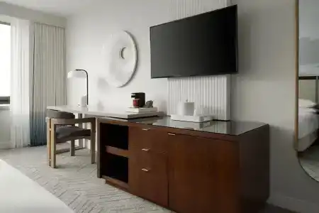 Renaissance Long Beach - 47