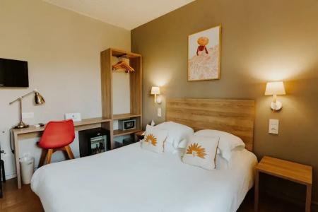 Hôtel Le Petit Castel - 36