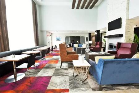 Staybridge Suites - - 13