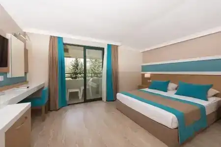 Sandy Beach - All Inclusive - 38