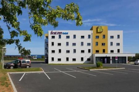 First Inn Blois - 0