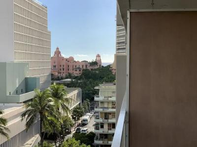 Tropical Studios At Marine Surf Waikiki - Free Parking - Best Location - Full Kitchen - Swimming Pool - 115