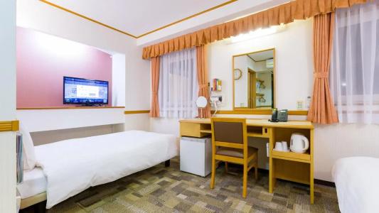 Toyoko Inn JR Yokohama sen Sagamihara Ekimae - 16