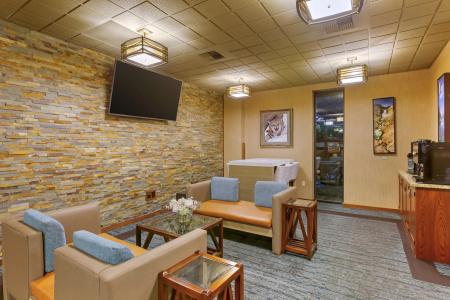 Best Western Plus Grantree Inn - 1