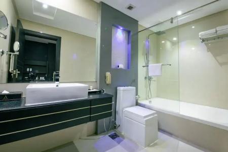 Arman Juffair Mall - 49