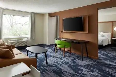 Fairfield Inn & Suites by Marriott Virginia Beach/Norfolk Airport - 1