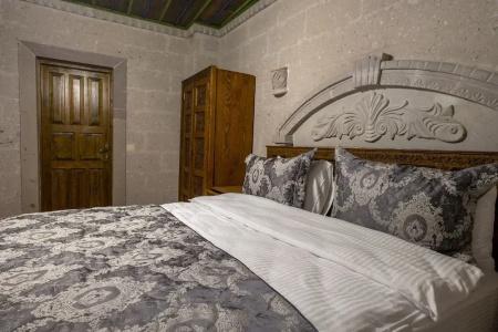 Underground Cave Suites - 40