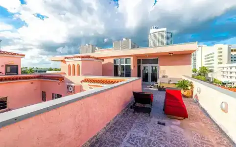 Secret Garden Miami Beach - 127