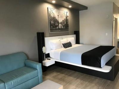 Crystal Inn - 1