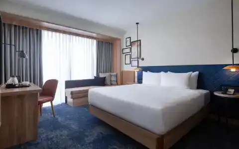 Hilton Garden Inn - 68