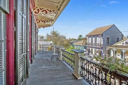 The Mansion on Royal - 106