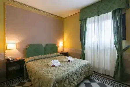 I Portici Boutique - 41