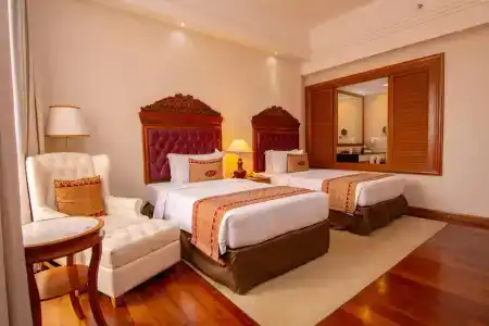 Royale Chulan - 29