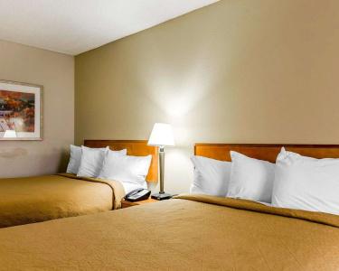 Quality Inn at the Mall - - 30
