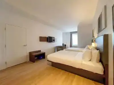 Quality Inn - 54