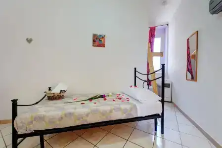 In the Center Guesthouse - 18