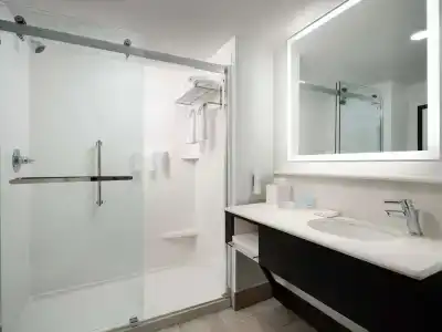 Hampton Inn & Suites Austin-Downtown/Convention Center - 66
