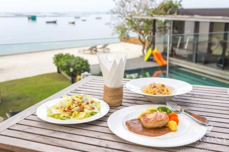 Balcony Seaside Sriracha & Serviced - 10