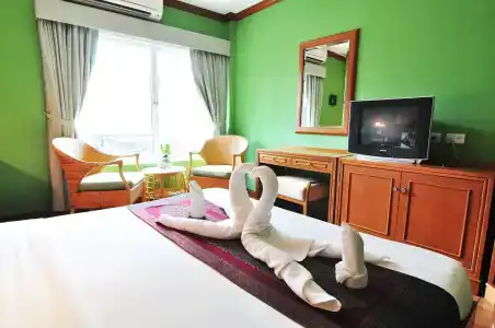 Baan Sukhumvit Soi 18 - 4