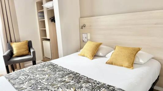 Hôtel Helvétique - 69