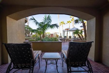 Pacific Terrace - 73