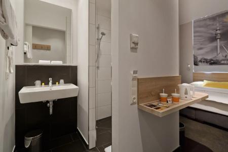 B&B München-Olympiapark - 9