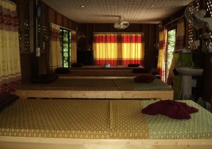 Khao Sok Holiday Resort - 9