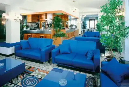 Majestic - 1