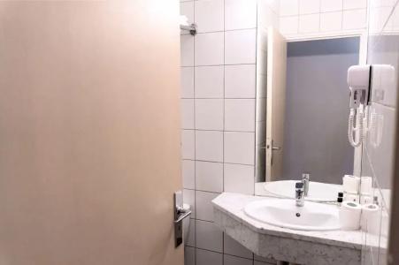 Ours Blanc - Place Victor Hugo - 48