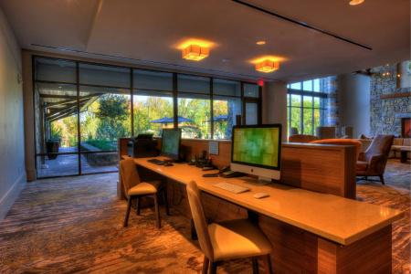 Courtyard by Marriott - 33
