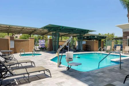 Comfort Suites Airport Convention Center - 16