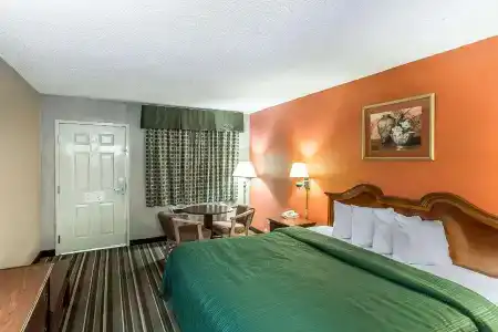 Quality Inn & Suites North - 26
