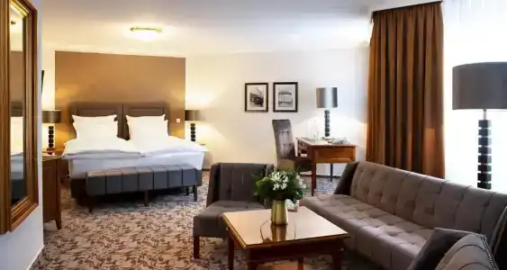 Victor's Residenz-Leipzig - 71